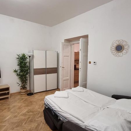 Apartment Krakovska 20 Прага Экстерьер фото
